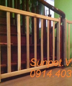 chắn cửa chó mèo bằng gỗ