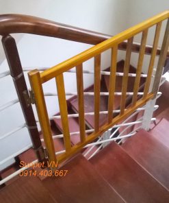 chắn cửa chó mèo bằng gỗ